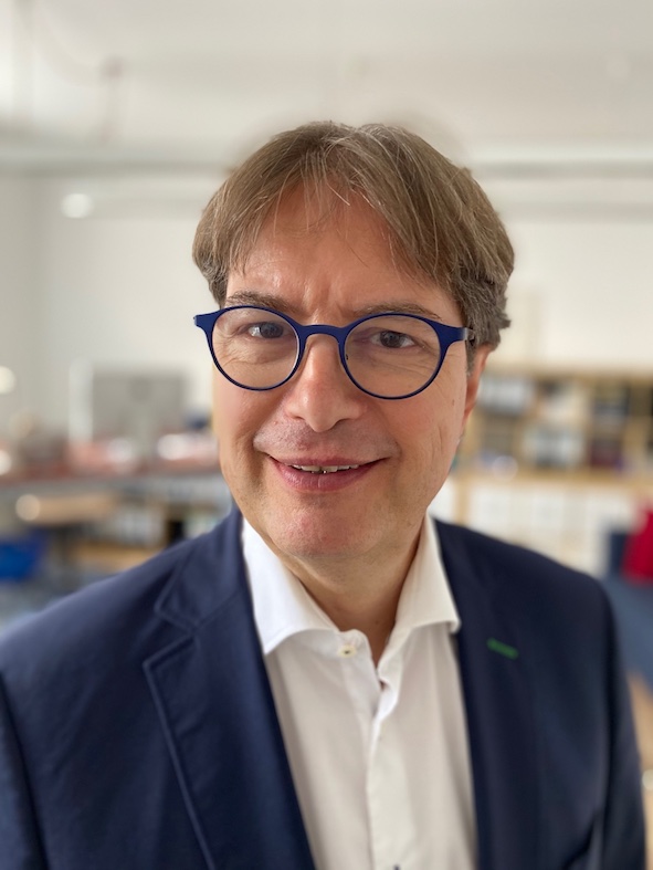 F. Stephan Auch, auchkomm PR-Agentur für Kunststoff-PR F. Stephan Auch, auchkomm PR-Agentur für Kunststoff-PR